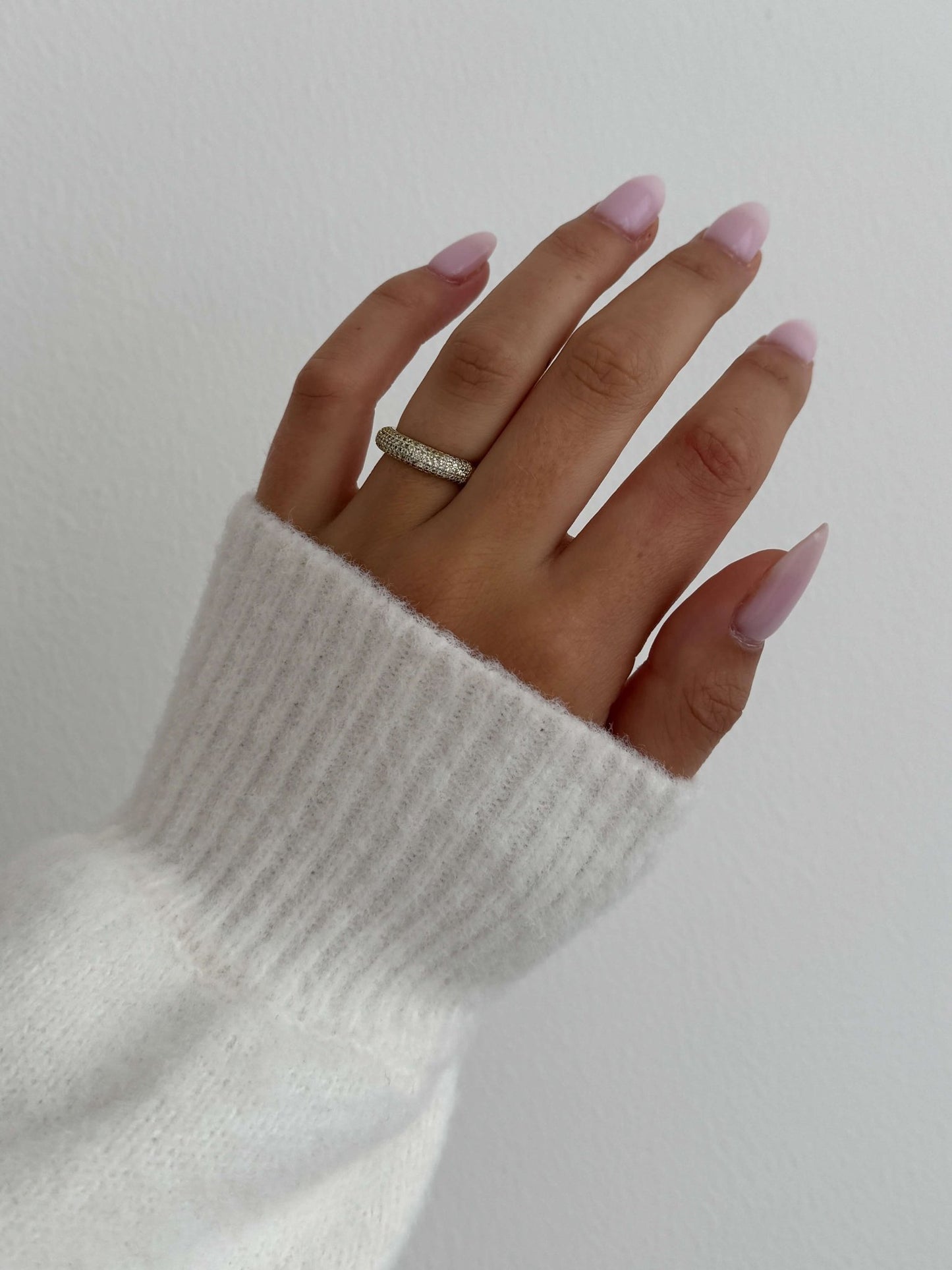 ZEYA - Colette Pavรฉ Sparkling Ring