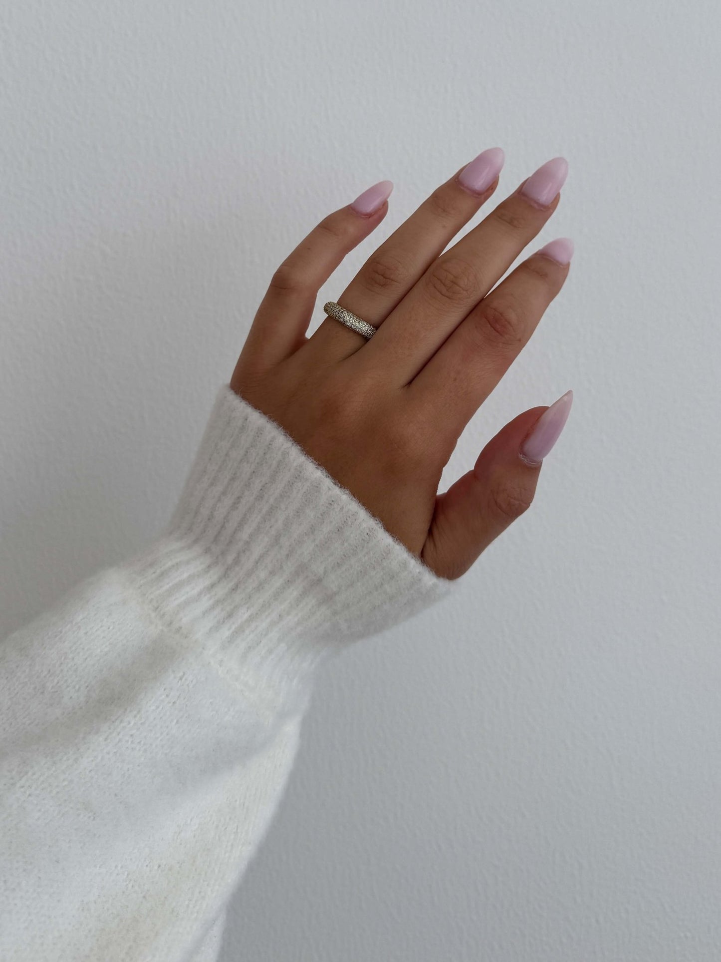 ZEYA - Colette Pavรฉ Sparkling Ring